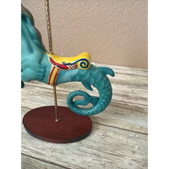 The Franklin Mint Treasury of Carousel Seahorse Figurine NEW - Picture 10 of 12